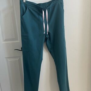 Figs Caribbean blue M Tall